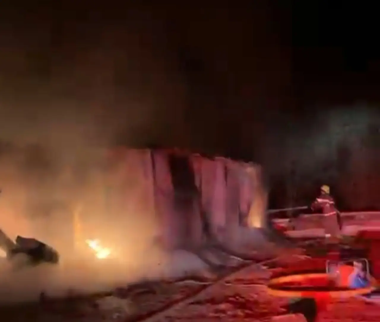 Bursa'da sigara izmariti koca barakayı yaktı! İşçiler uyurken alevler her yeri bastı 4