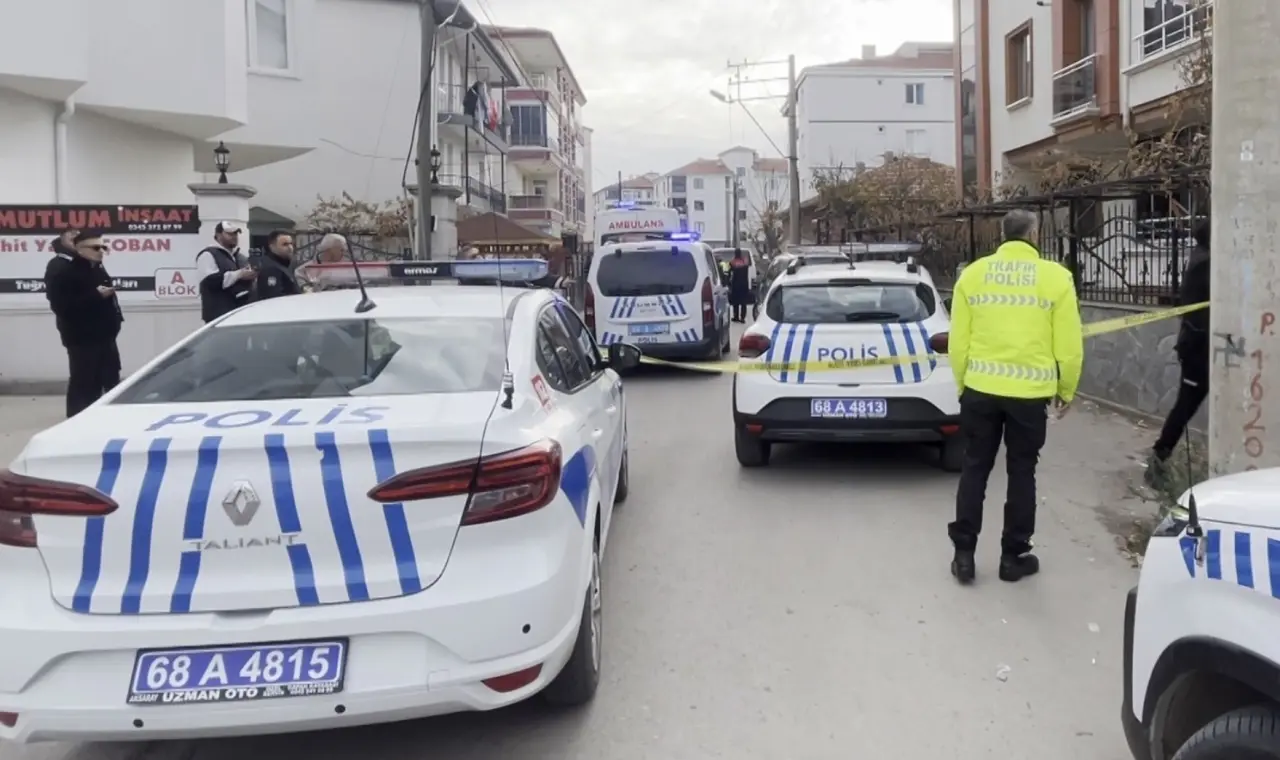 Aksaray’da aile kavgası sokağa taştı! Kayınpeder damadını ağır yaraladı 4