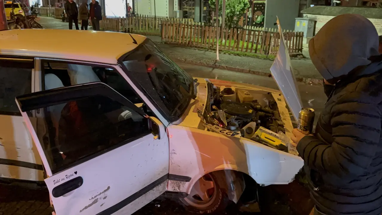 Edirne’de korku dolu anlar! Alkollü sürücü bariyerleri yıktı, karşı şeride uçtu 6