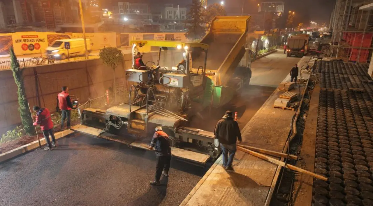 Kahramanmaraş’ta ulaşım nefes aldı: Azerbaycan mahallesi’nde asfalt çalışması 2