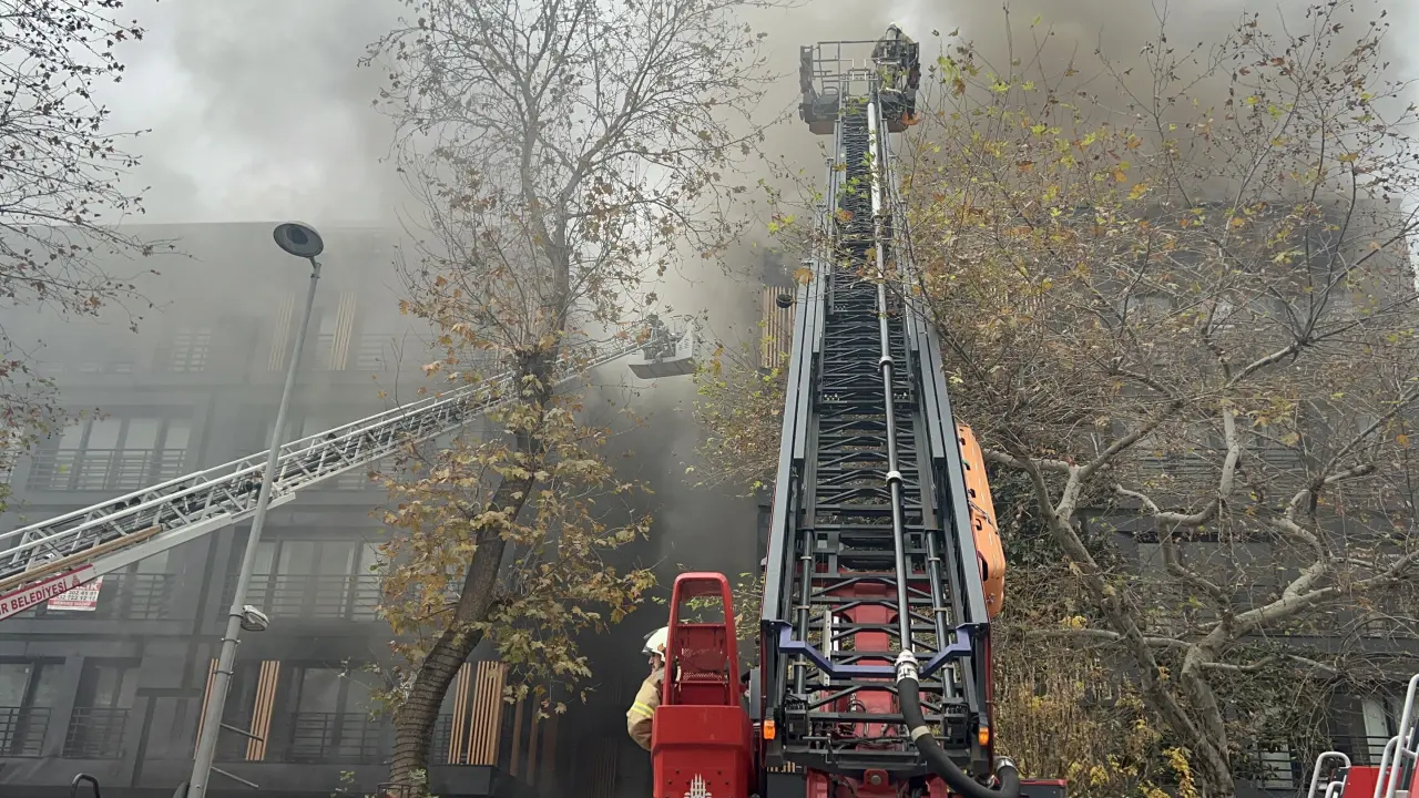 Caddede  Yangın Paniği 4