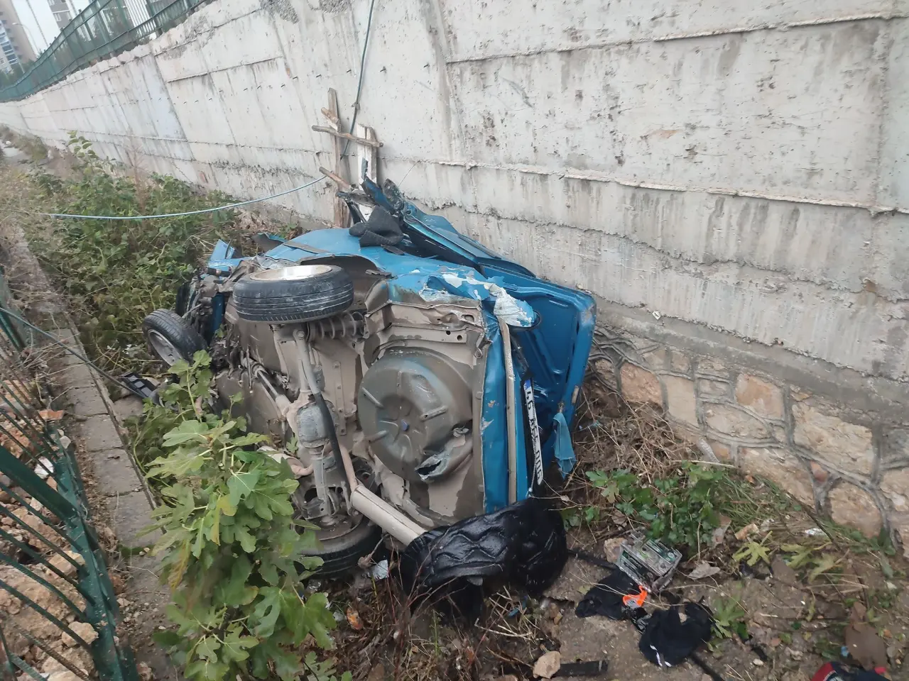 Kahramanmaraş’ta feci kaza! Otomobil drenaj kanalına uçtu 1