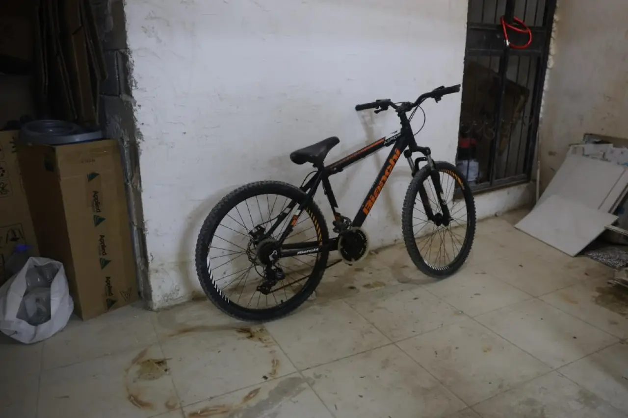 Kameraya yakalanan hırsızdan şikâyetçi olmadı, bir öğütle yetindi: 'Gençsin, helal yoldan kazan!' 4