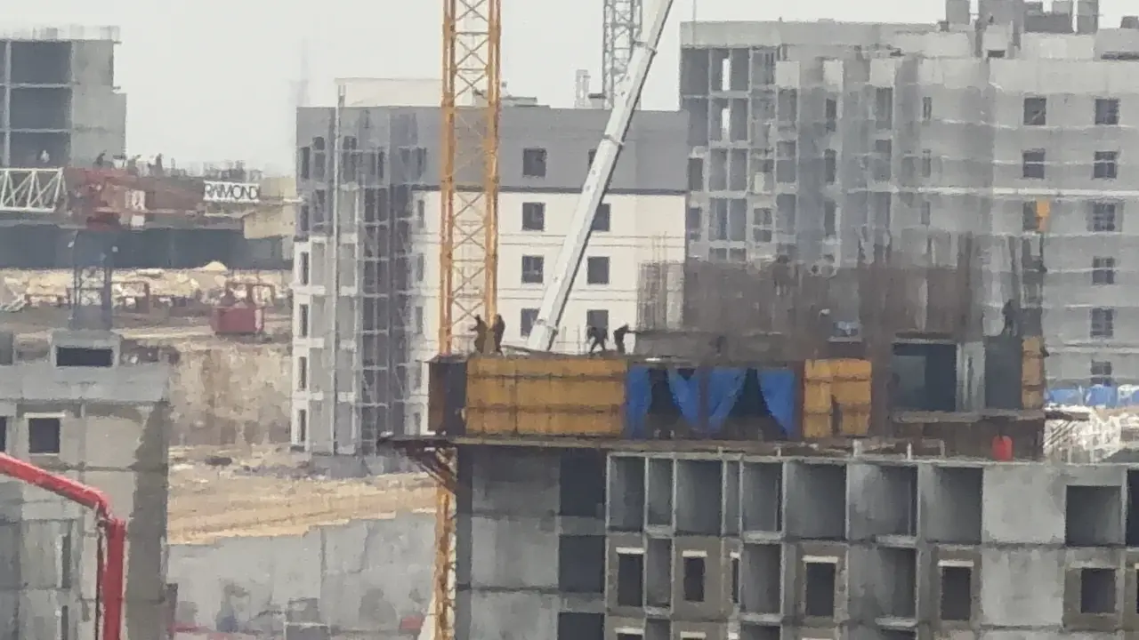 Arnavutköy’de inşaatta korkunç kaza! İşçi asansör boşluğuna düştü 1