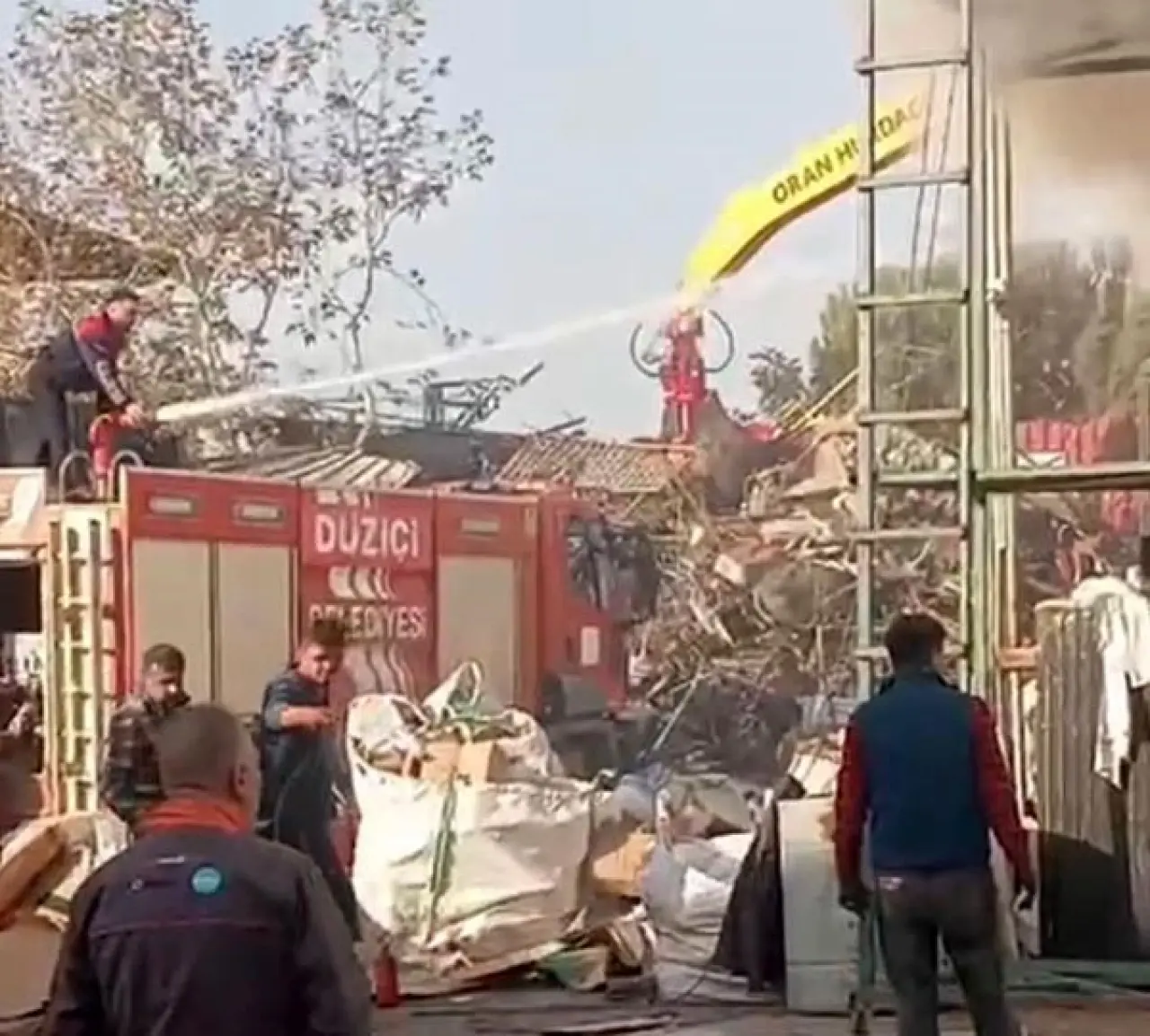 Osmaniye'de korkutan yangın! İş yerinde alevler yükseldi 3