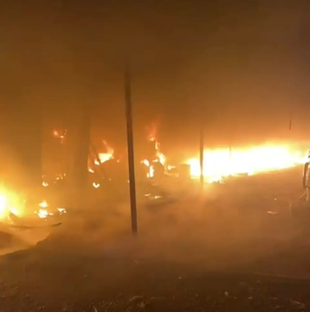 Bursa'da sigara izmariti koca barakayı yaktı! İşçiler uyurken alevler her yeri bastı 2