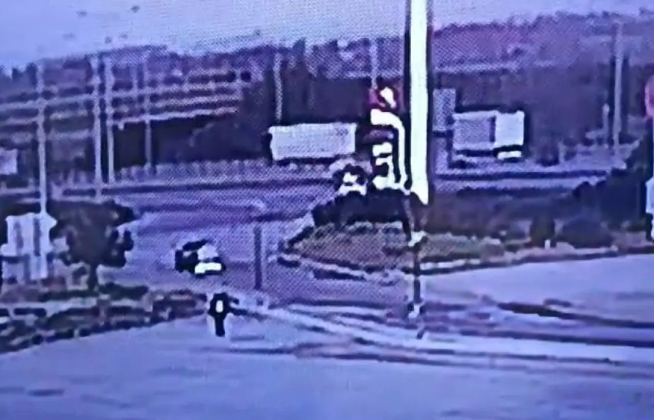 Düzce TEM’de dehşet anları! Otomobil bariyerleri delip geçti, 2 ölü 3