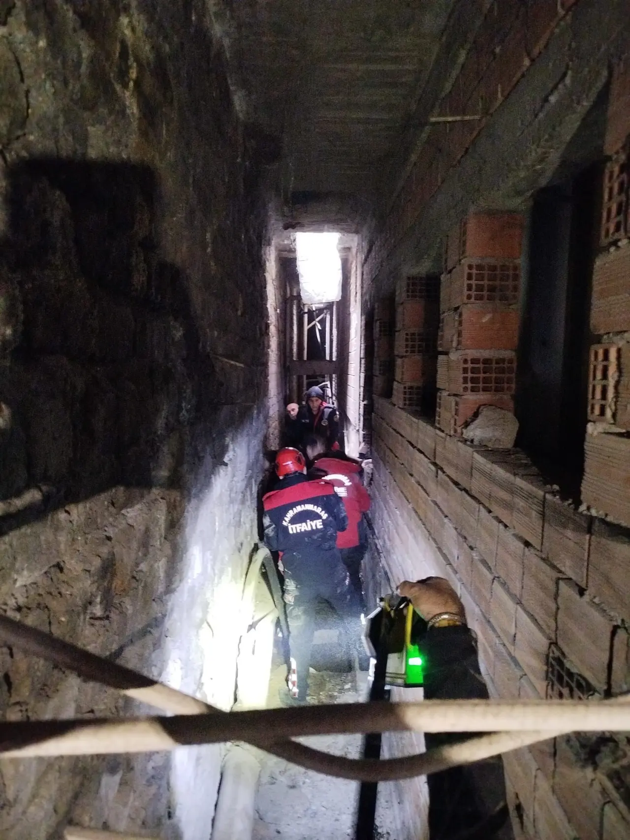 Kahramanmaraş’ta ihmal dehşeti! Açık mazgaldan düşen çocuk yaralandı 3