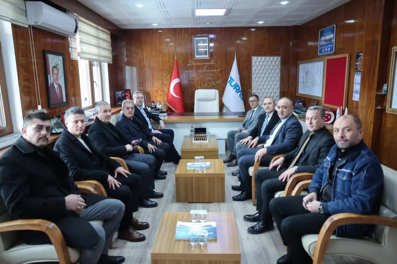 TÜRASAŞ Sivas’ta Tarihle Buluşma: Başkan Uzun Müzeyi Ziyaret Etti 1