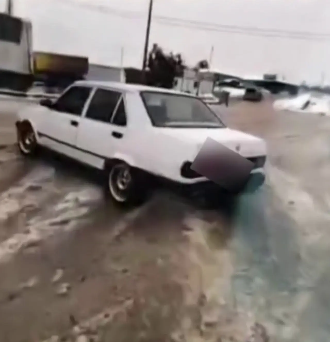 Sosyal medya paylaşımı ele verdi: Karda drift atan sürücüye rekor ceza! 2