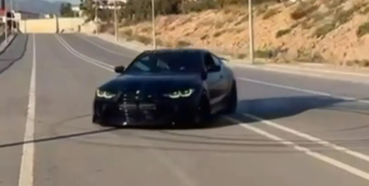 Drift attı, sosyal medyada paylaştı: Trafikte gövde gösterisi pahalıya patladı! 1