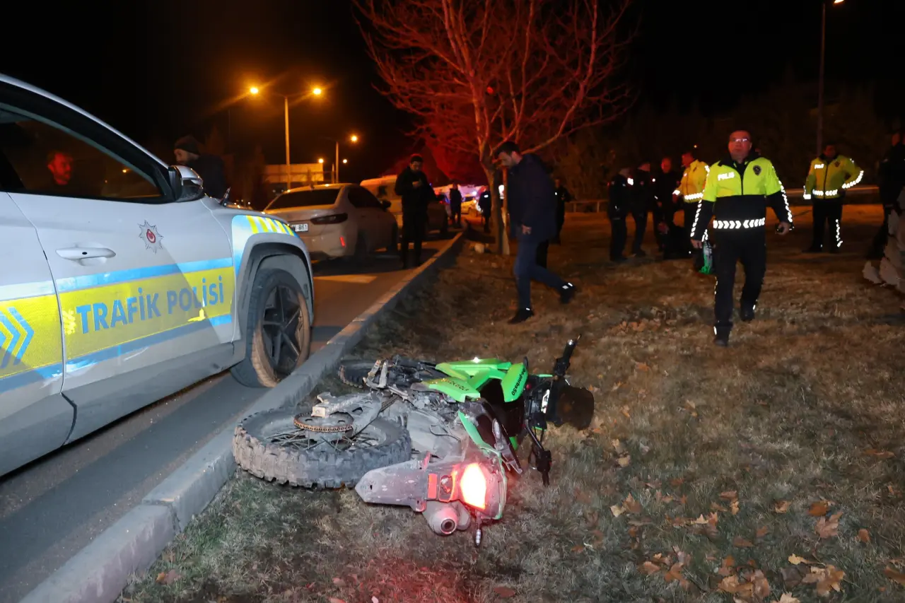 Dur ihtarına uymadı, ters şeritten kaçtı: 15 yaşındaki sürücüye 122 TL'lik rekor ceza! 5