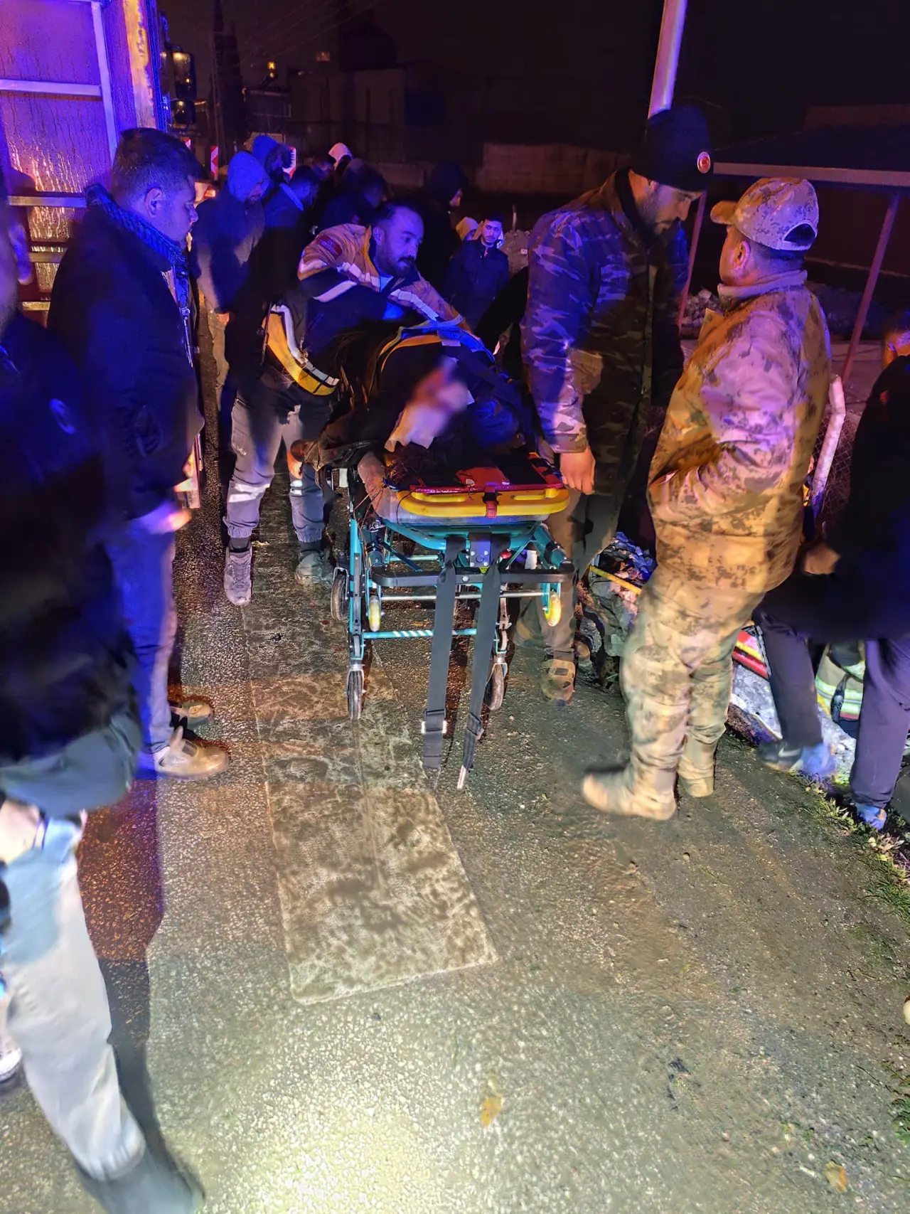 Hatay’da trafik kazası dehşeti! 2 ölü, 3 yaralı 2