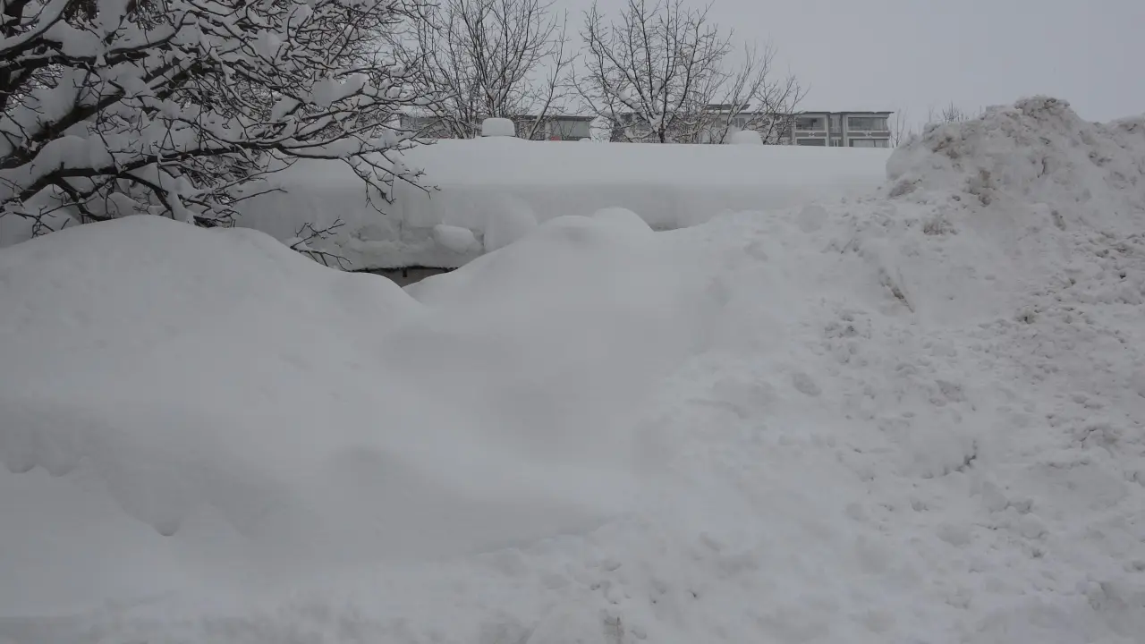 Kar Bitlis’i felç etti! 314 köy ulaşıma kapandı, evler kar altında kaldı 2