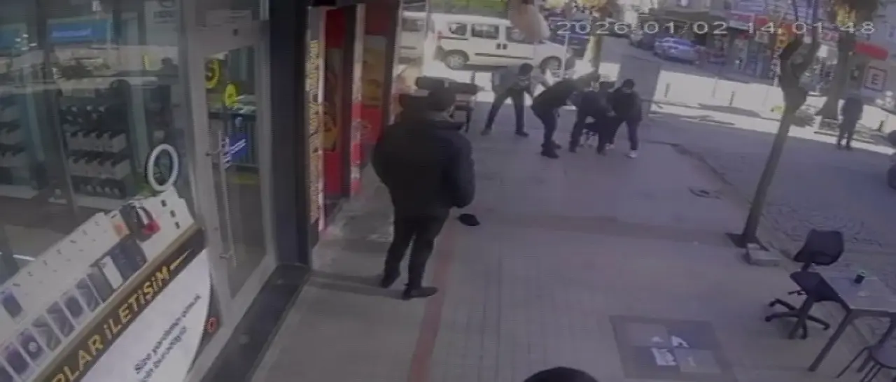 Pendik'te soygun girişimi korkuttu! Şüphelinin silahı ise oyuncak çıktı 3