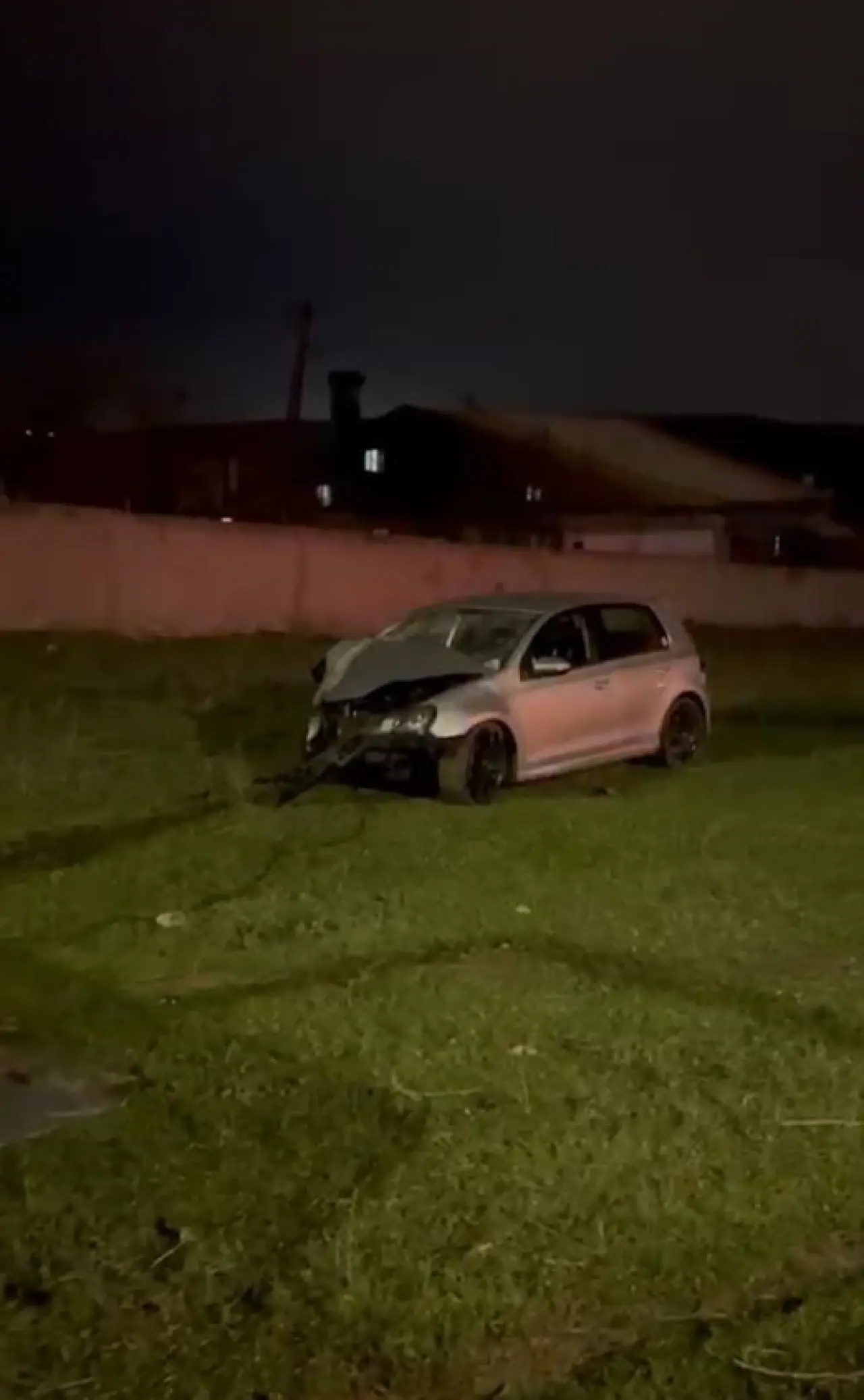 İstanbul Arnavutköy’de ehliyetsiz sürücü kaza yaptı! 4 kişi yaralandı 2