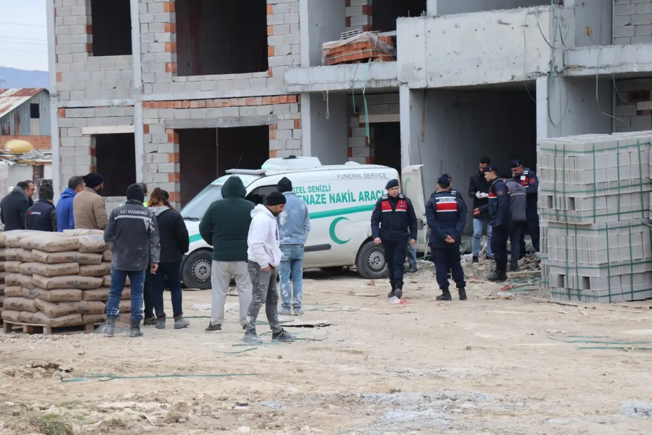 İnşaatta feci ölüm! 5. kattan düşen işçi hayatını kaybetti 4