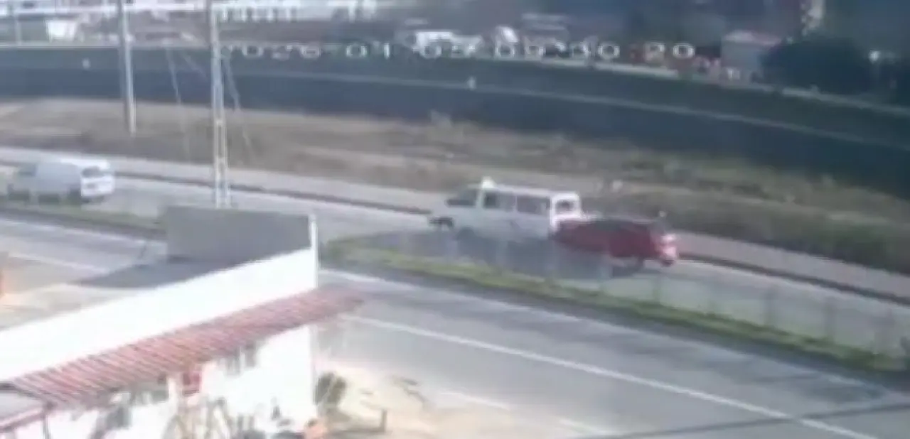 Trabzon'da yolcu indirme anı kabusa döndü! 3 yaralı 1