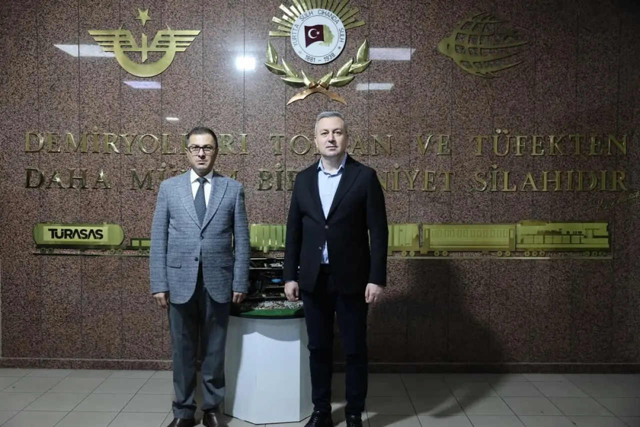 TÜRASAŞ Sivas’ta Tarihle Buluşma: Başkan Uzun Müzeyi Ziyaret Etti 4