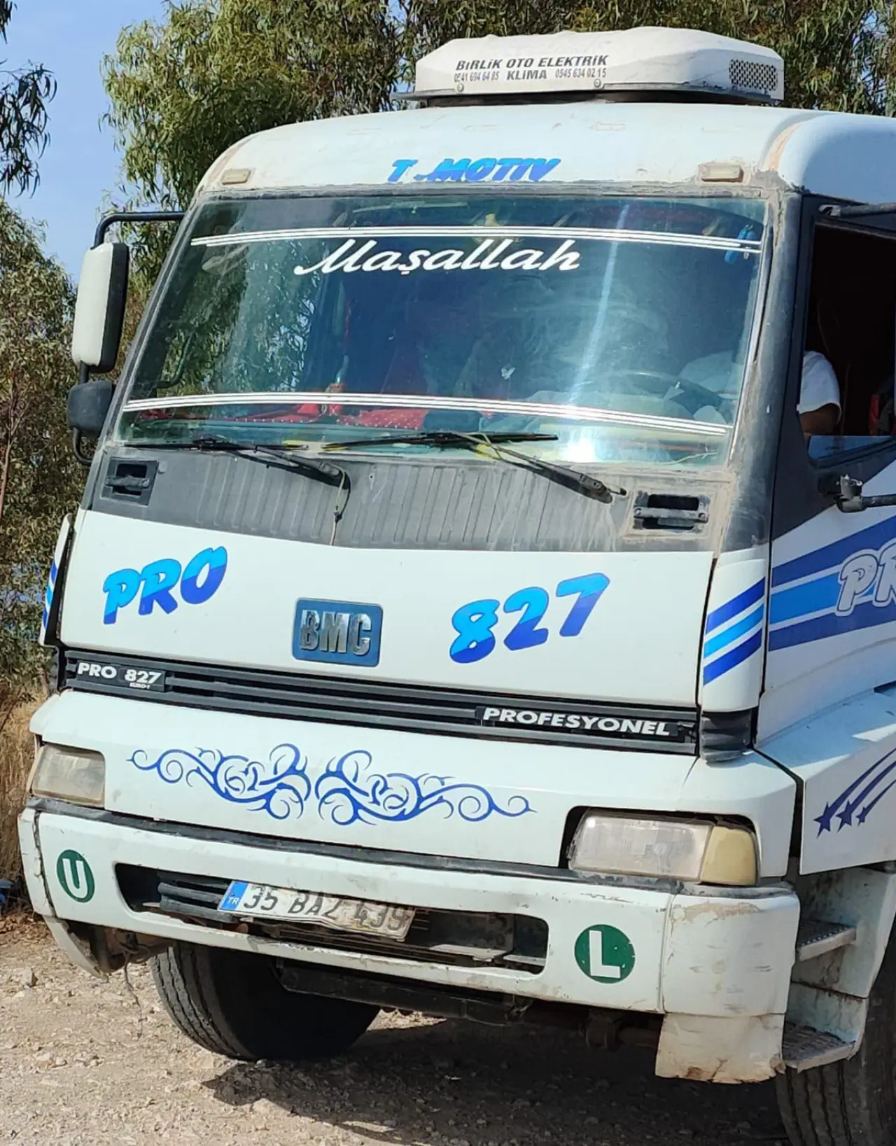 Kaçak moloz döken sürücü yine kuralları hiçe saydı! 2