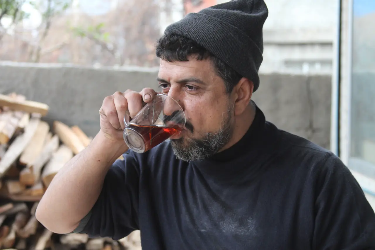 Çay demleyecekti, kendini yaktı: 'Yanmışım ama stres yok' diyen ustanın şoke eden anları 3