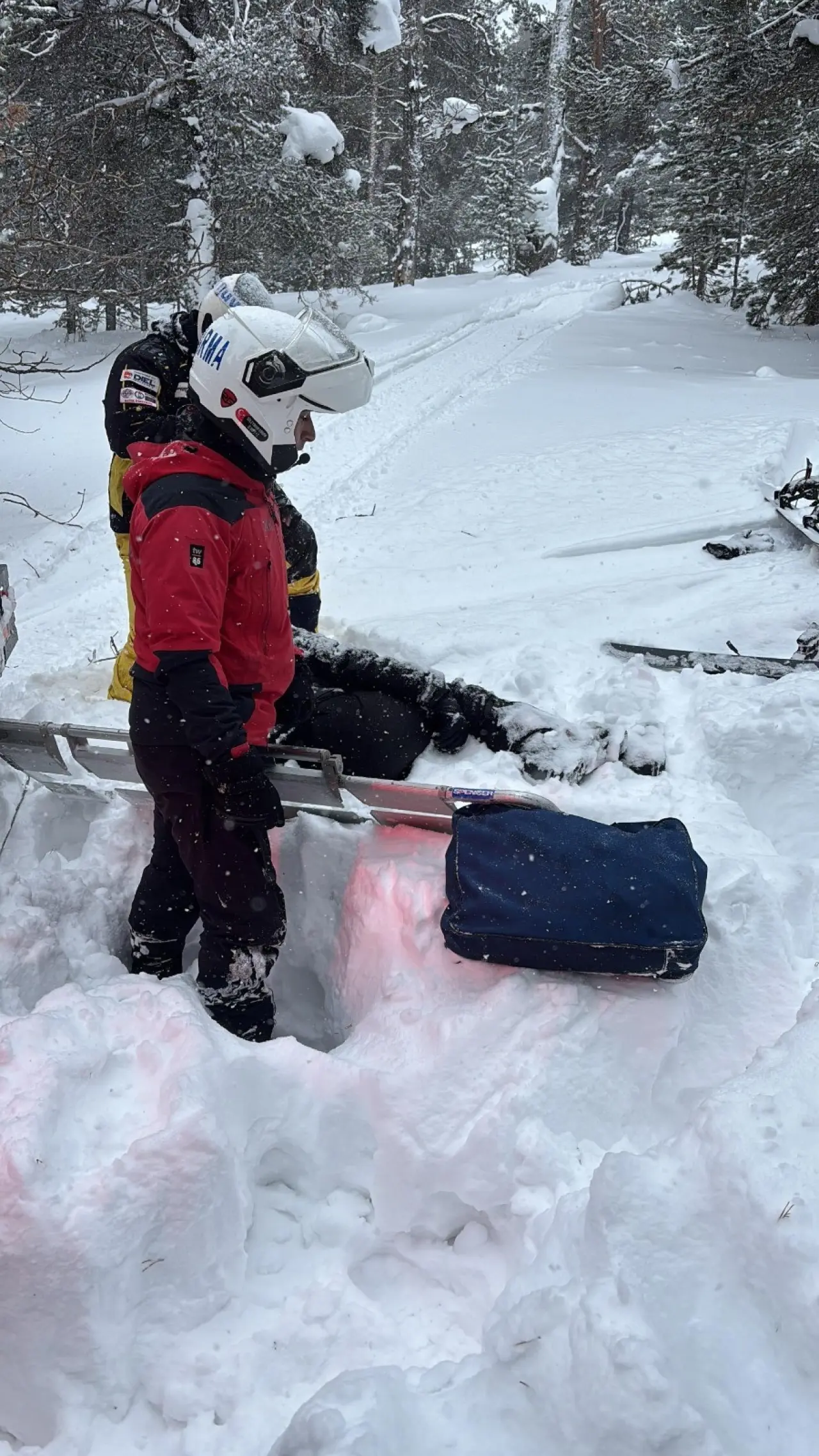 Sarıkamış’ta tatil kabusa döndü! Yaralı kadın için JAK seferber oldu 4