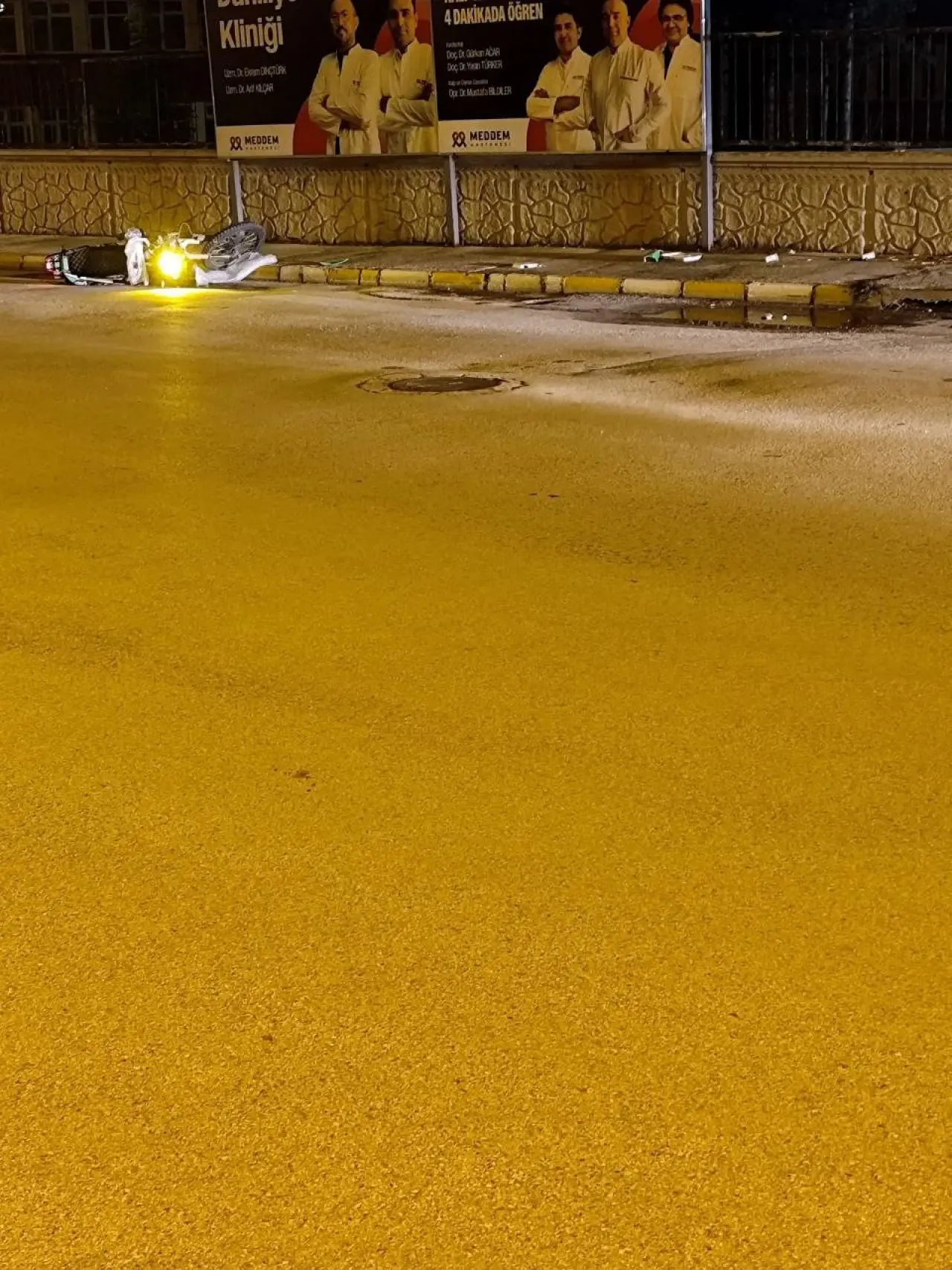 Gece yarısı feci çarpışma! Alkollü motosiklet sürücüsü ağır yaralı 2