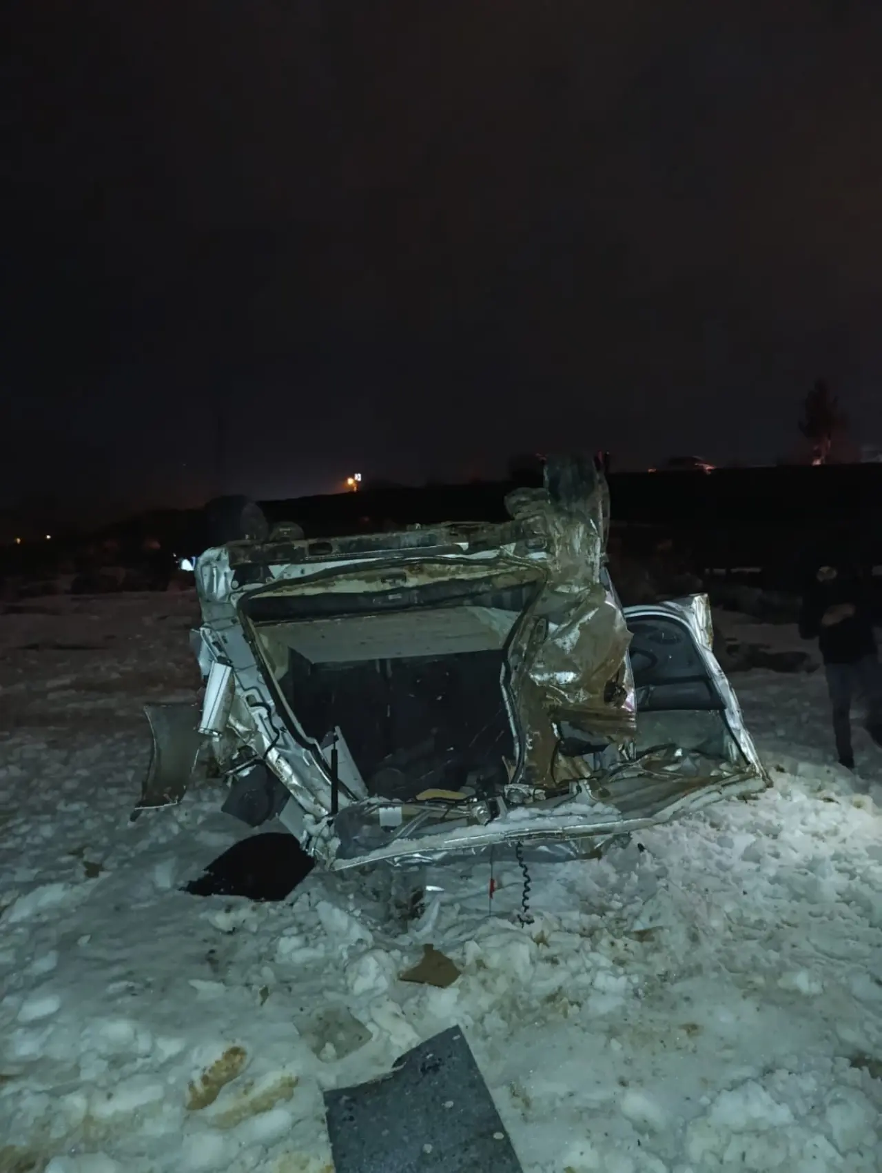 Siirt-Şırnak karayolunda dehşet! Araç defalarca takla attı, sürücü ağır yaralandı 2