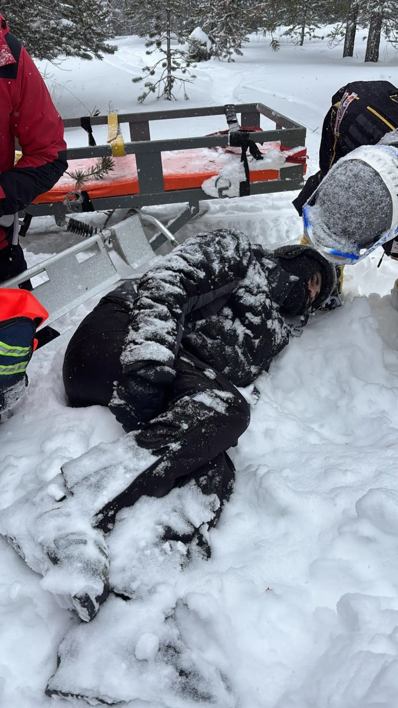 Sarıkamış’ta tatil kabusa döndü! Yaralı kadın için JAK seferber oldu 3