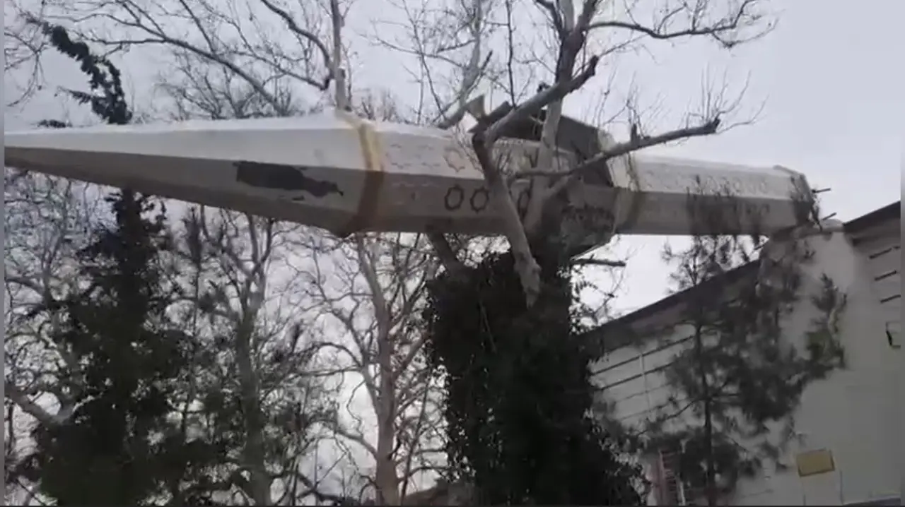 Osmaniye’de cami minaresi devrildi! Şok görüntüler 1