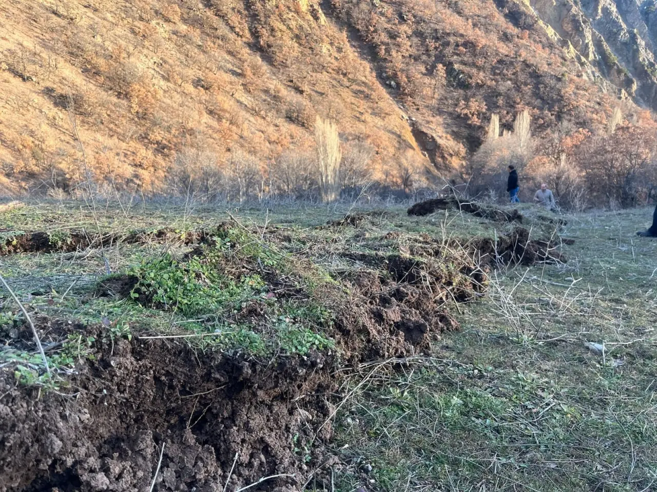 Koyulhisar İlçesi Kayaören Köyü Cevizli Mahallesi’nde Heyelan 2