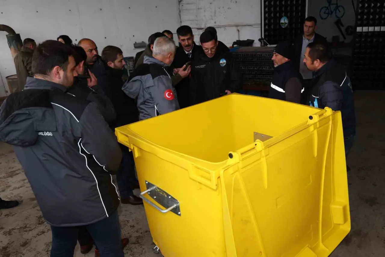 tokat-belediyesinden-cop-tenekeleri-icin-sira-disi-test