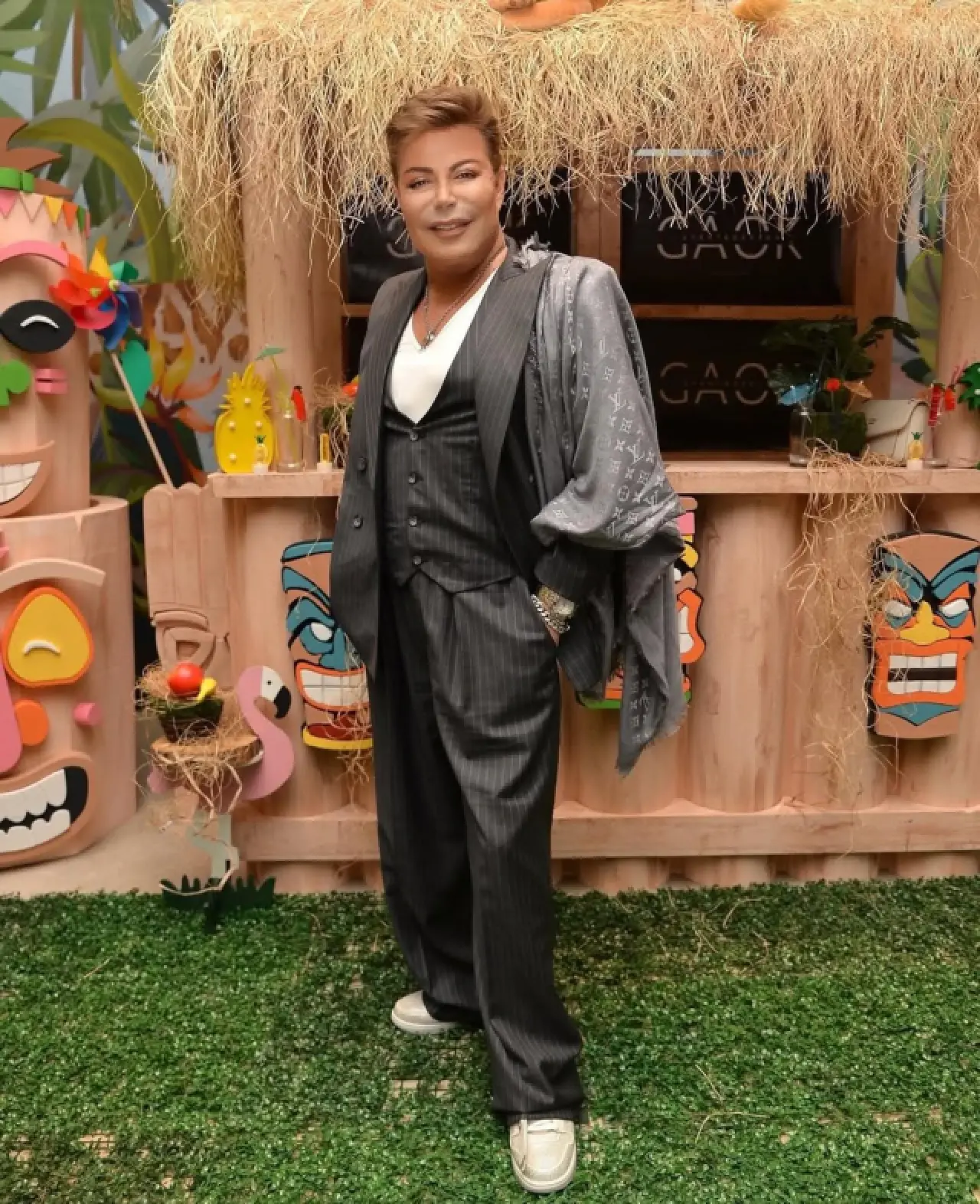 Ünlü şarkıcı Fatih Ürek hayatını kaybetti