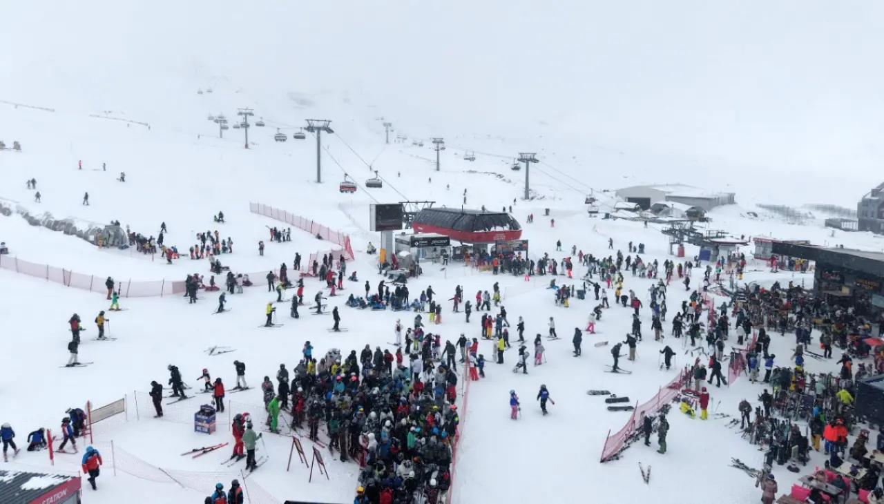 Erciyes sömestirin ilk hafta sonunda 250 bin kişiyi ağırladı